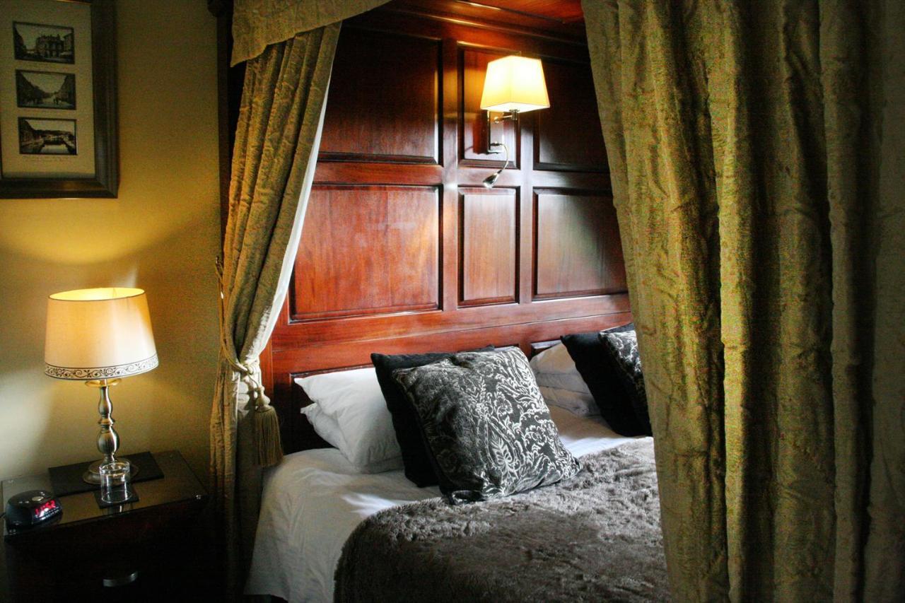 Townhouse Rooms Truro Dış mekan fotoğraf
