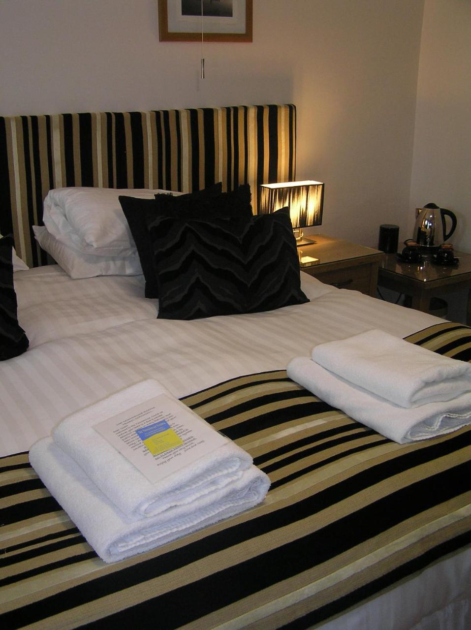 Townhouse Rooms Truro Dış mekan fotoğraf